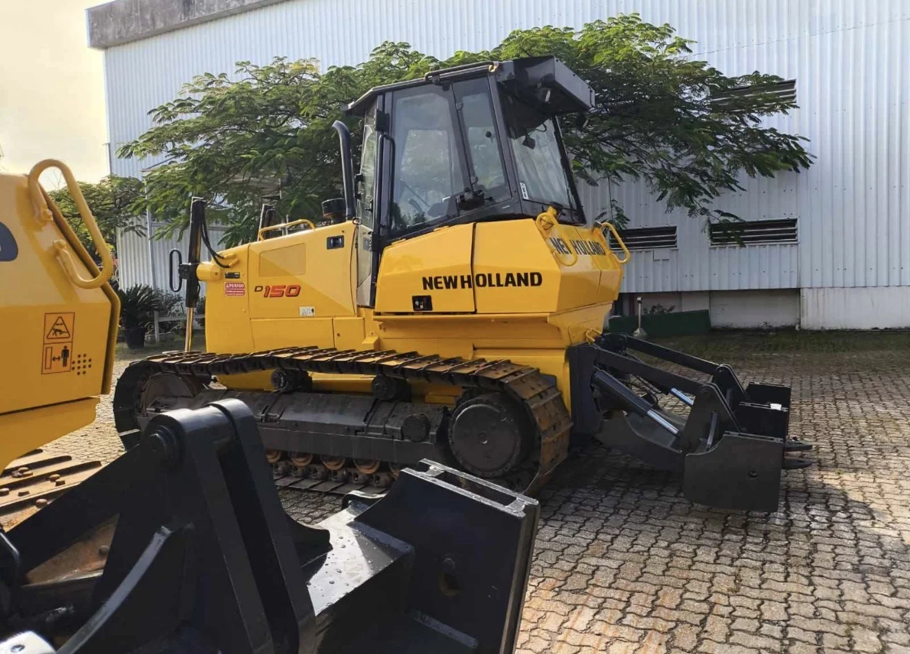 D150